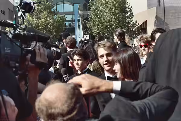 Arriving at the 1991 Emmy Awards. NOTE: Permission granted to copy, publish, broadcast or post any of my photos, but please credit "photo by Alan Light" if you 