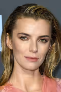 Betty Gilpin