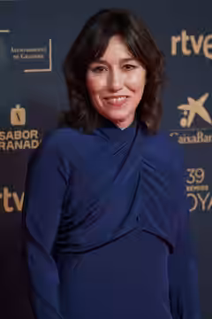 Lola Dueñas on the red carpet of the Goya Awards held in Granada in 2025