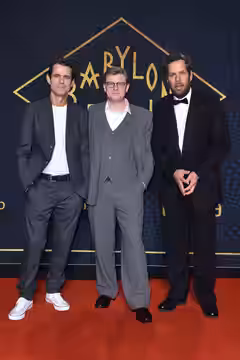 Tom Tykwer, Hendrik Handloegten und Achim von Borries auf der Premiere von "Babylon Berlin" im Berliner Ensemble Agency People Image (c.) Daniel Hinz (2017)
