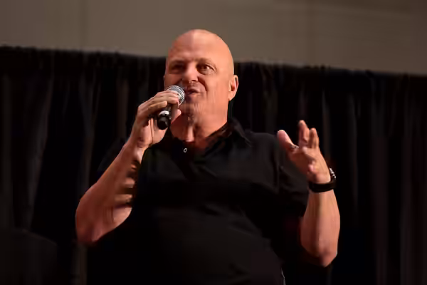 Michael Chiklis speaking at the 2018 Phoenix Comic Fest at the Phoenix Convention Center in Phoenix, Arizona. Please attribute to Gage Skidmore if used elsewher