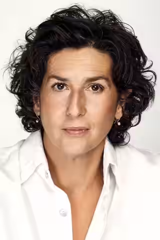 Elvira Mínguez