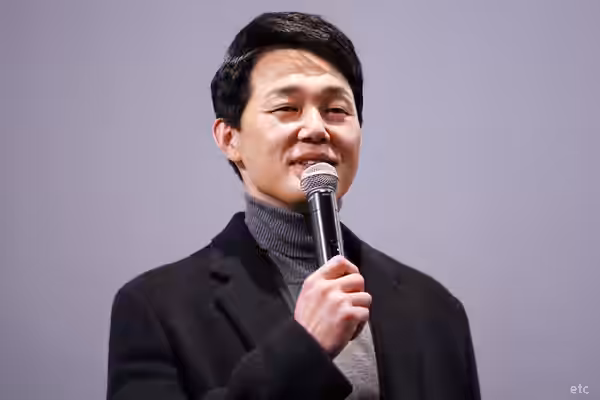 2016년 2월 6일 검사외전 무대인사에서 박성웅.