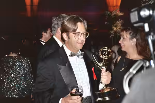 1993 Emmy Awards NOTE: Permission granted to copy, publish, broadcast or post any of my photos, but please credit "photo by Alan Light" if you can. Thanks. Scan