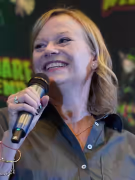 Samantha Mathis at Nightmare Weekend Richmond in 2023
