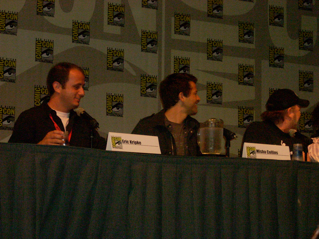 kristin.eonline.com - Comic-Con 2009 - "Supernatural" Panel - San Diego - July 26, 2009