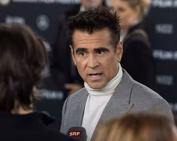 Colin Farrell on the Green Carpet at the 2025 Zurich Film Festival.