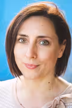 Julia Rayner