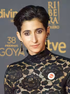 Alba Flores en la alfombra roja de los Premios Goya 2024 celebrados en Valladolid
