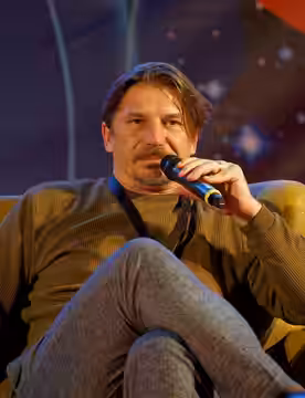 Comiccon Brussels 2021 - Q&amp;A Luka Peros Luka Peros aka Marsella/Marseille La Casa De Papel - Money Heist A Spanish series first appeared on Netflix at the e