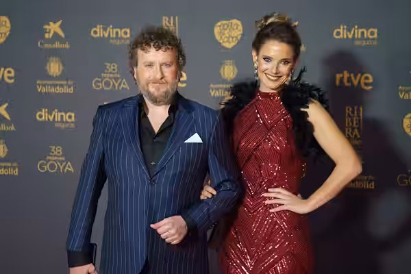 Fernando Cayo and Carmela Martins en la alfombra roja de los Premios Goya 2024 celebrados en Valladolid