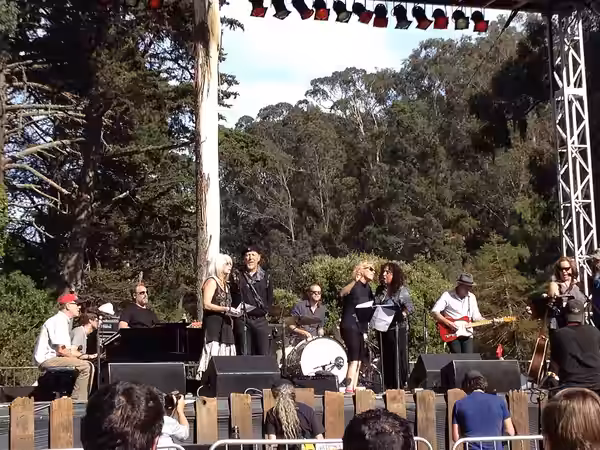 L-R: Loudon Wainright III sitting next to the pianist, Emmylou Harris and Richard Thompson at a microphone, Martha Wainwright (I think?) and Maria Muldaur, Sloa (2013)