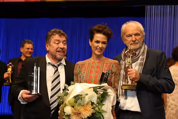 Armin Rohde, Melika Foroutan und Michael Gwisdek beim Hessischen Film- und Kinopreis 2015