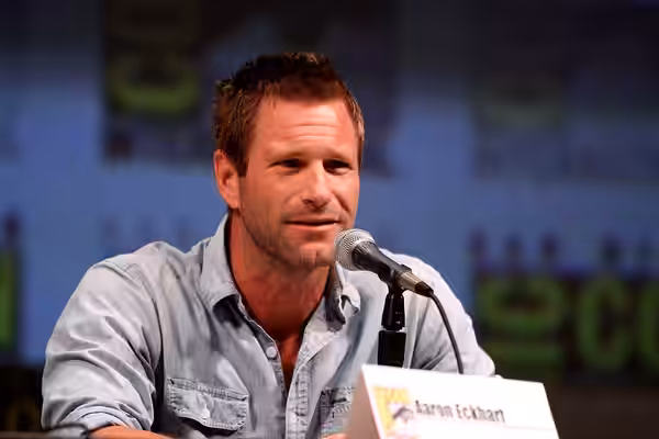 Actor Aaron Eckhart on the Battle: Los Angeles panel at the 2010 San Diego Comic Con in San Diego, California. Please attribute to Gage Skidmore if used elsewhe