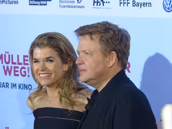 Anke Engelke und Justus von Dohnányi bei der Kinopremiere von "Frau Müller muss weg", Januar 2015, Cinedom Köln