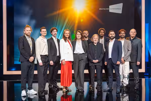 Deutcher Kamerapreis 2024, V.l.n.r.: Lukas Wunschik; Markus Ott, Nicolai Mehring; Anne Jünemann; Yana Höhnerbach; Philipp Straetker; Rainer Klausmann; Noah Böhm