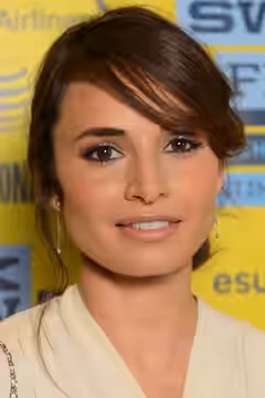 Mía Maestro