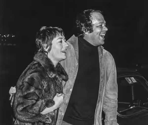 L'actrice française Annie Girardot et l'acteur italien Renato Salvatori à Rome en 1974.