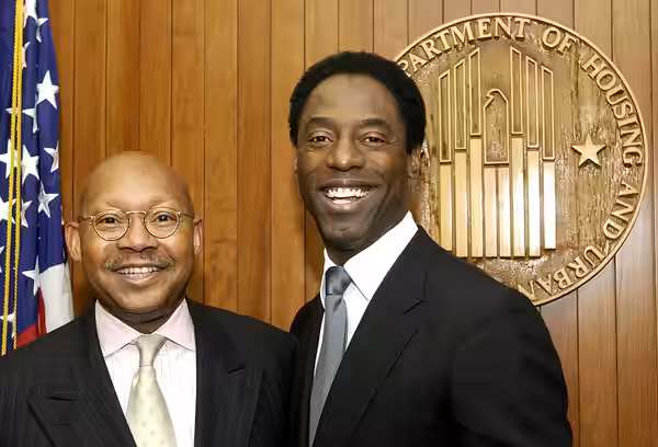 Visit of Interior Secretary Dirk Kempthorne, and [actor] Isaiah Washington, to HUD Headquarters for meeting with HUD Secretary Alphonso Jackson. (2008)