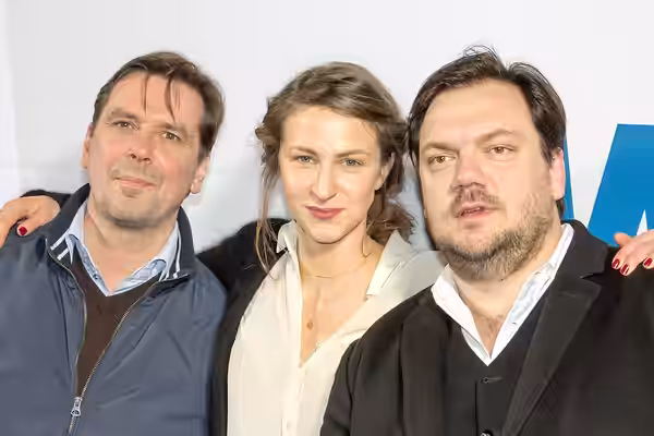 Michael Maertens, Natalia Belitski und Charly Hübner bei der WDR-Filmpremiere "Vorsicht vor Leuten" am 17. Februar 2015 in Köln