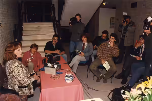 Carmen Maura, la exitosísima y talentosa actriz española de cine y tetro, compartió una charla con el público de Rosario. (1997)