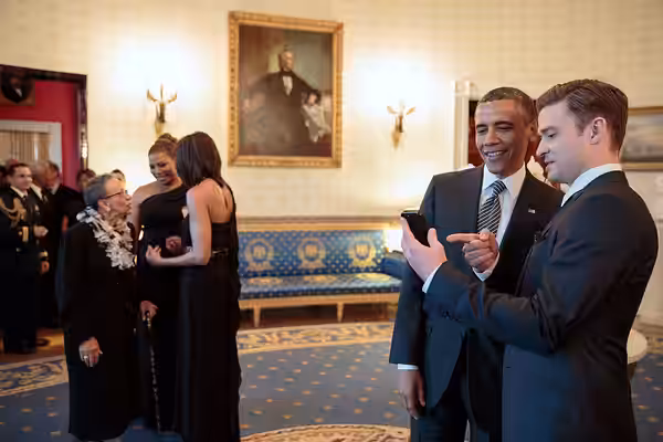 President Barack Obama talks with Justin Timberlake in the Blue Room of the White House prior to the “In Performance at the White House: Memphis Soul” concert i