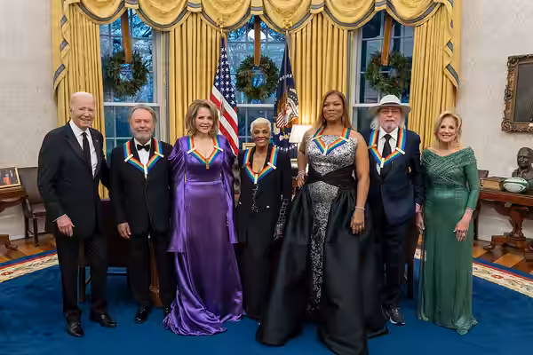 President Joe Biden and First Lady Jill Biden greet the 46th Kennedy Center honorees, Sunday, December 3, 2023, in the Oval Office. From left are Billy Crystal,
