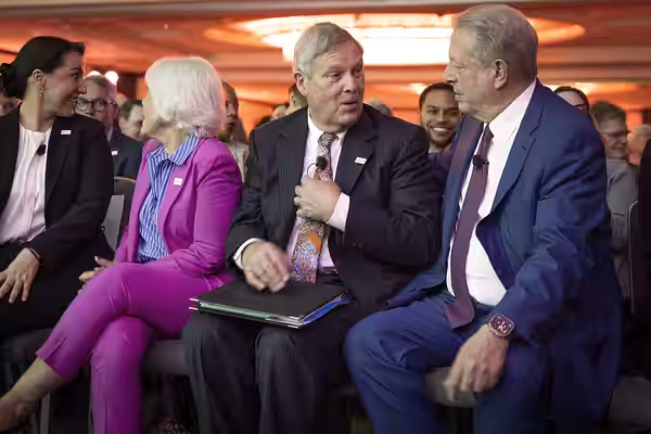 U.S. Agriculture Secretary Tom Vilsack and former U.S. Vice President Al Gore have a discussion during the AIM for Climate Summit in Washington, D.C. on Monday, (2023)