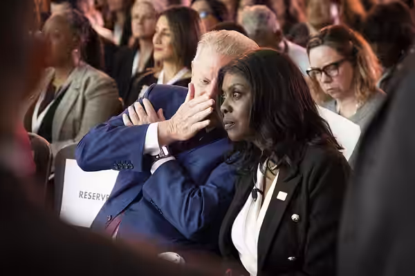 U.S. Department of Agriculture, Under Secretary for Research, Education, and Economics Dr. Chavonda Jacobs-Young and former U.S. Vice President Al Gore have a d (2023)