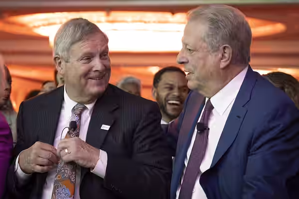 U.S. Agriculture Secretary Tom Vilsack and former U.S. Vice President Al Gore have a discussion during the AIM for Climate Summit in Washington, D.C. on Monday, (2023)