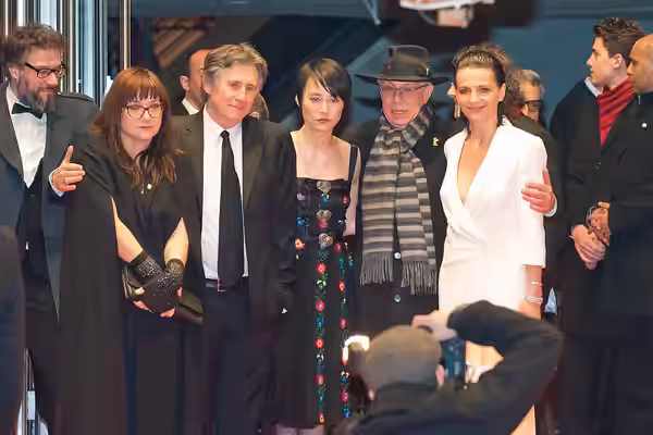 Members of the opening film NOBODY WANTS THE NIGHT (left to right): Directror Isabel Coixet (Spain), actor Gabriel Byrne, Rinko Kikuchi, festival director Diete (2015)