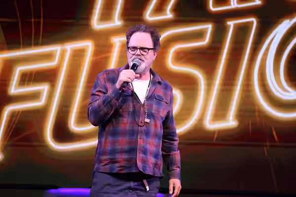 Rainn Wilson speaking with attendees at the 2025 Phoenix Fan Fusion at the Phoenix Convention Center in Phoenix, Arizona. Please attribute to Gage Skidmore if u
