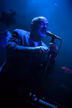 Kieth Allen performing with Fit Les (2012)