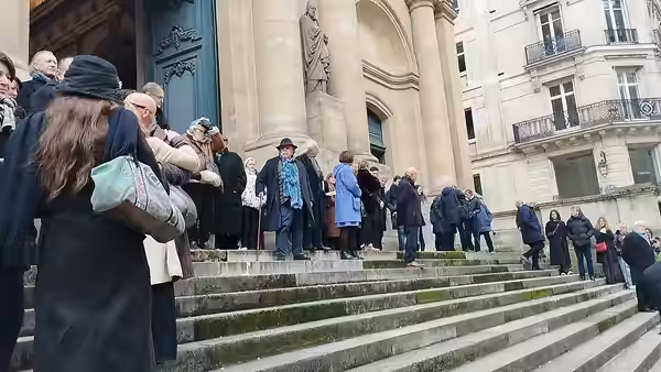 Invités aux obsèques de Niels Arestrup à l'église Saint-Roch de Paris. (2024)
