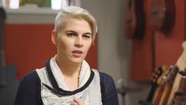 Hailed by Rolling Stone as “a genre unto herself,” Kaki King is a true iconoclast, a visionary musician/artist whose singular work rightly stands out amongst th (2016)