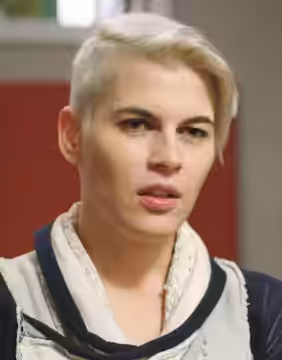 Hailed by Rolling Stone as “a genre unto herself,” Kaki King is a true iconoclast, a visionary musician/artist whose singular work rightly stands out amongst th (2016)