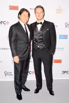 <a href="http://cfccreates.com/2013gala/" rel="nofollow">cfccreates.com/2013gala/</a> Robert Lantos (Cineplex Media) and son Ari Lantos at the 2013 