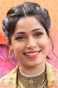 Freida Pinto