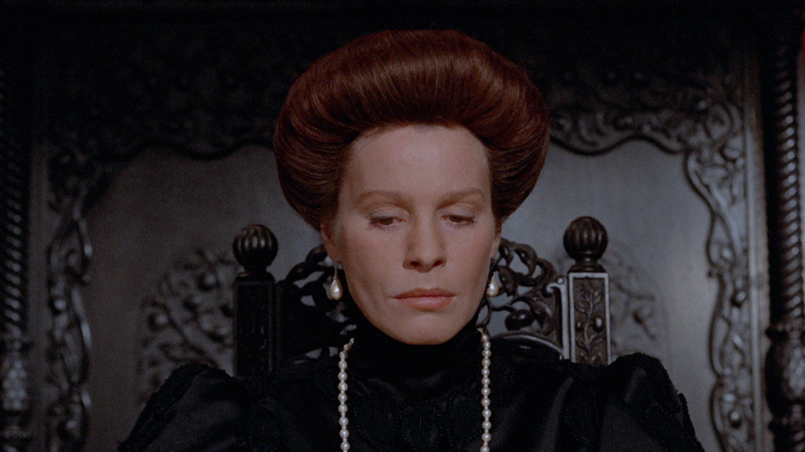 Cries and Whispers, still 4