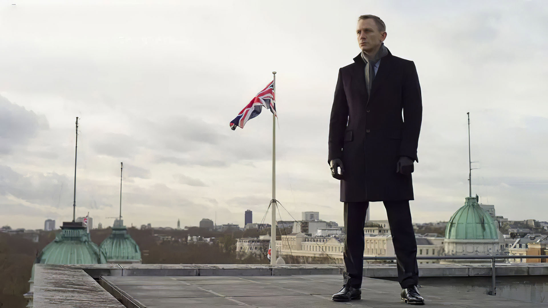 Skyfall, still 2