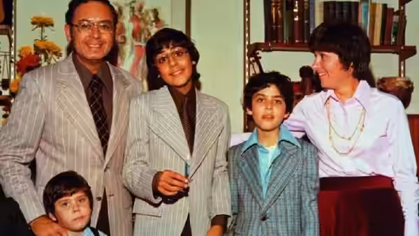 A scene from Capturing the Friedmans