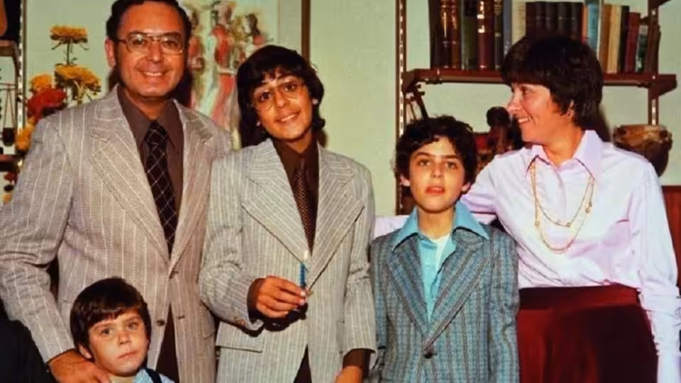 A scene from Capturing the Friedmans