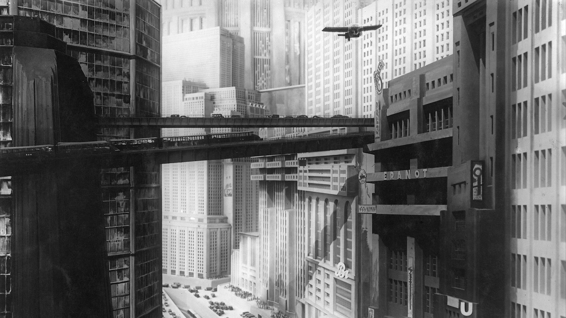Metropolis, still 3