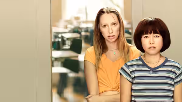 A scene from PEN15 (5)