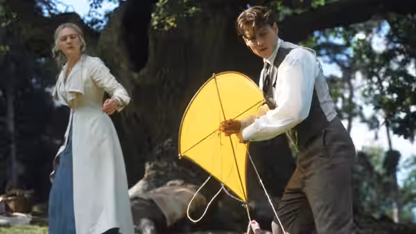 Finding Neverland, still 3