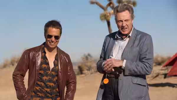 Marty (Colin Farrell) and Hans (Christopher Walken) standing together in the desert