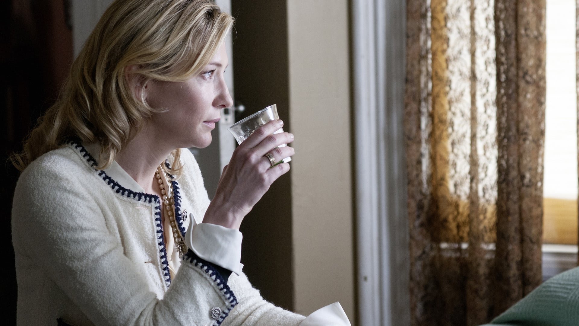 Blue Jasmine, still 1