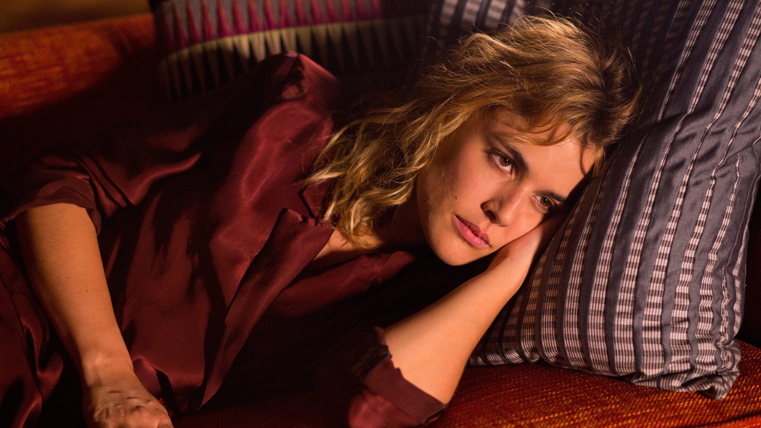 Julieta, still 1
