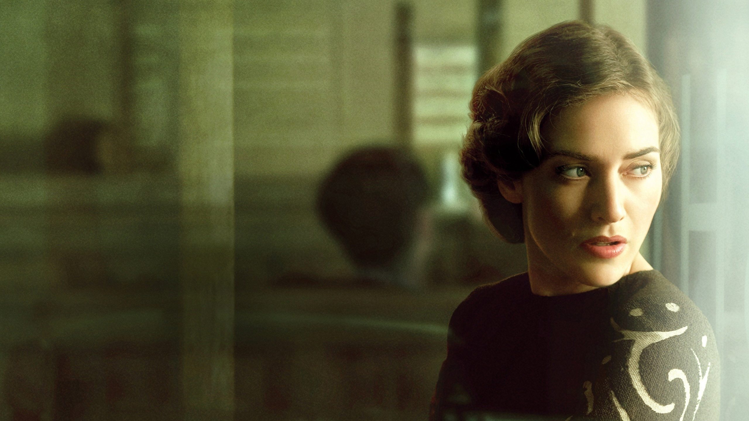 Mildred Pierce, still 3