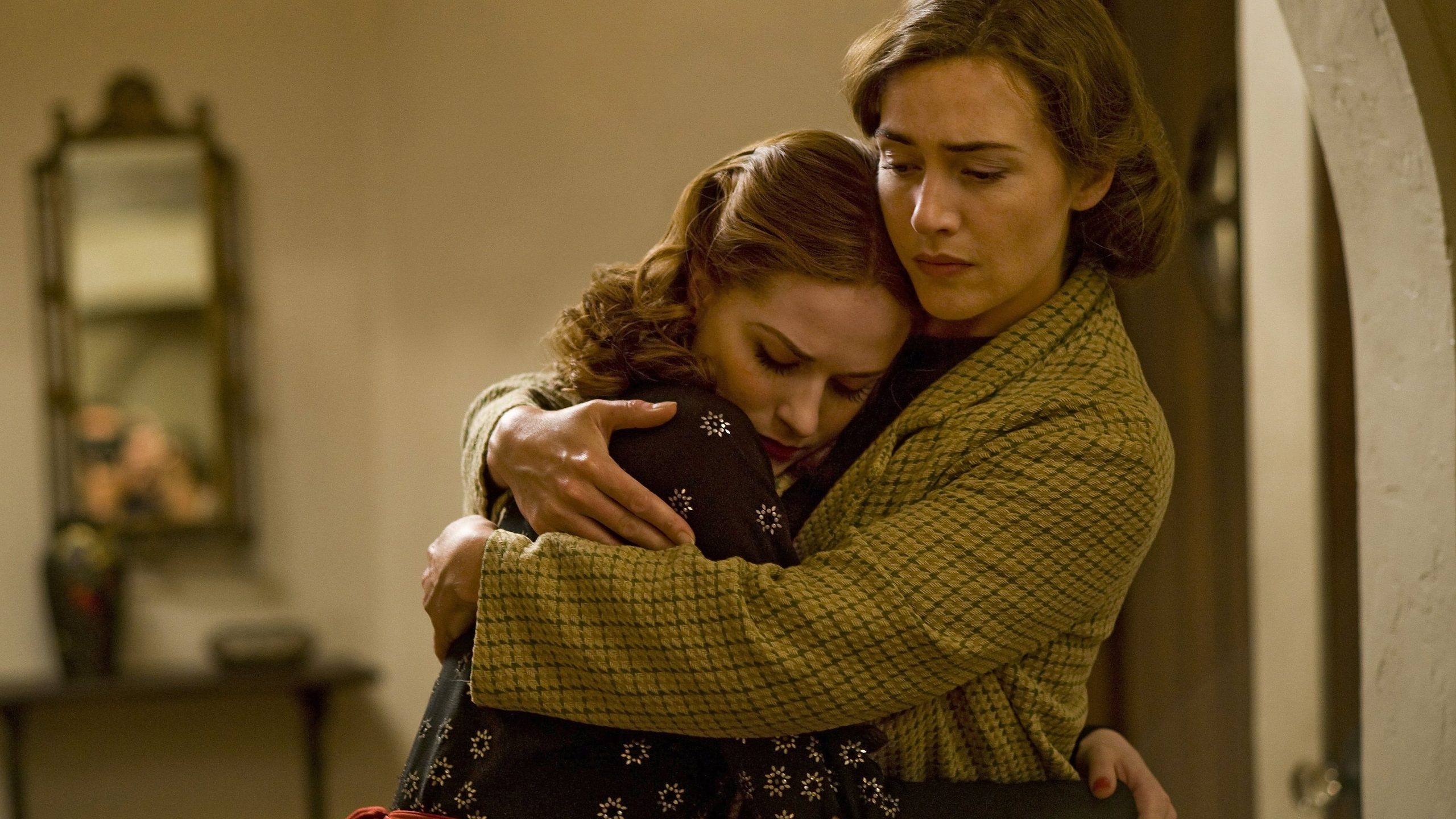 Mildred Pierce, still 1
